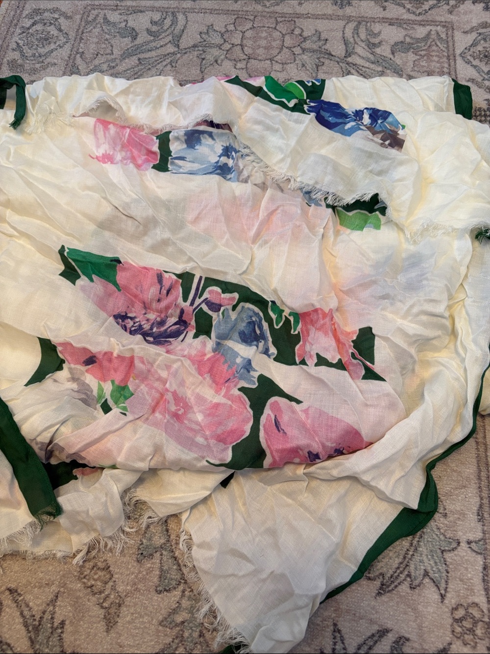 KATE SPADE NEW YORK ♠️ In Full Bloom ♠️  Scarf HTF! - Picture 6 of 6